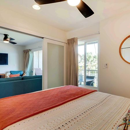 Waipouli Beachfront Condo With Balcony And Ocean Views Kapa'a Exteriér fotografie